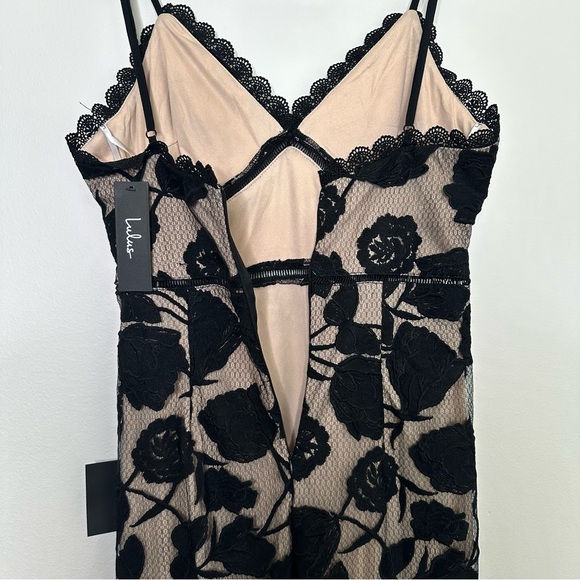 NEW Lulus Alluring Dream Black Floral Mesh Lace Trumpet Midi Dress - Picture 9 of 10